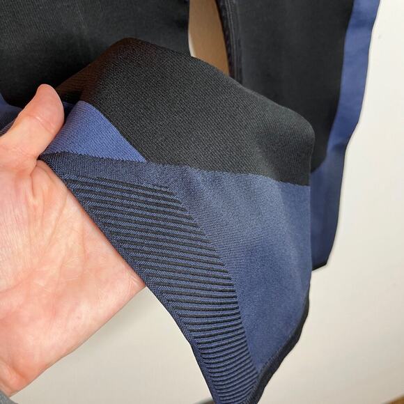 Pink Victoria's Secret Womens Cool & Comfy Leggings Sz L Multi Knit Black & Blue - Picture 6 of 10